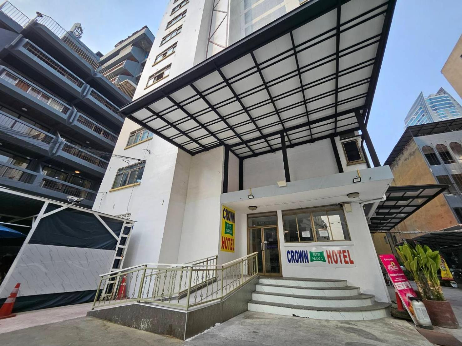 Crown Bts Nana Hotel Banguecoque Exterior foto