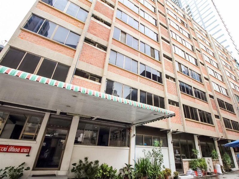Crown Bts Nana Hotel Banguecoque Exterior foto
